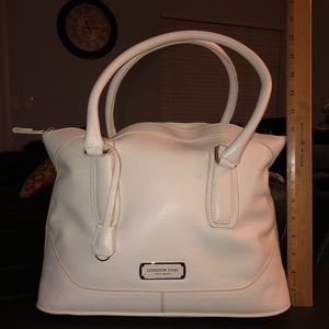 London Fog White Purse 👜